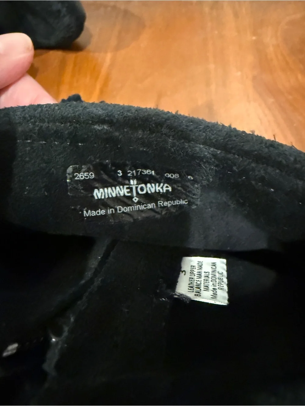 Minnetonka stylish black